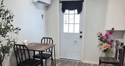 Private & Peaceful Suite | Fast WiFi | Patio | Close to Beaches & Downtown
