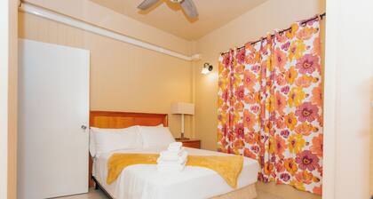 Martin's Way@Potters Village 2 BR Apartment
