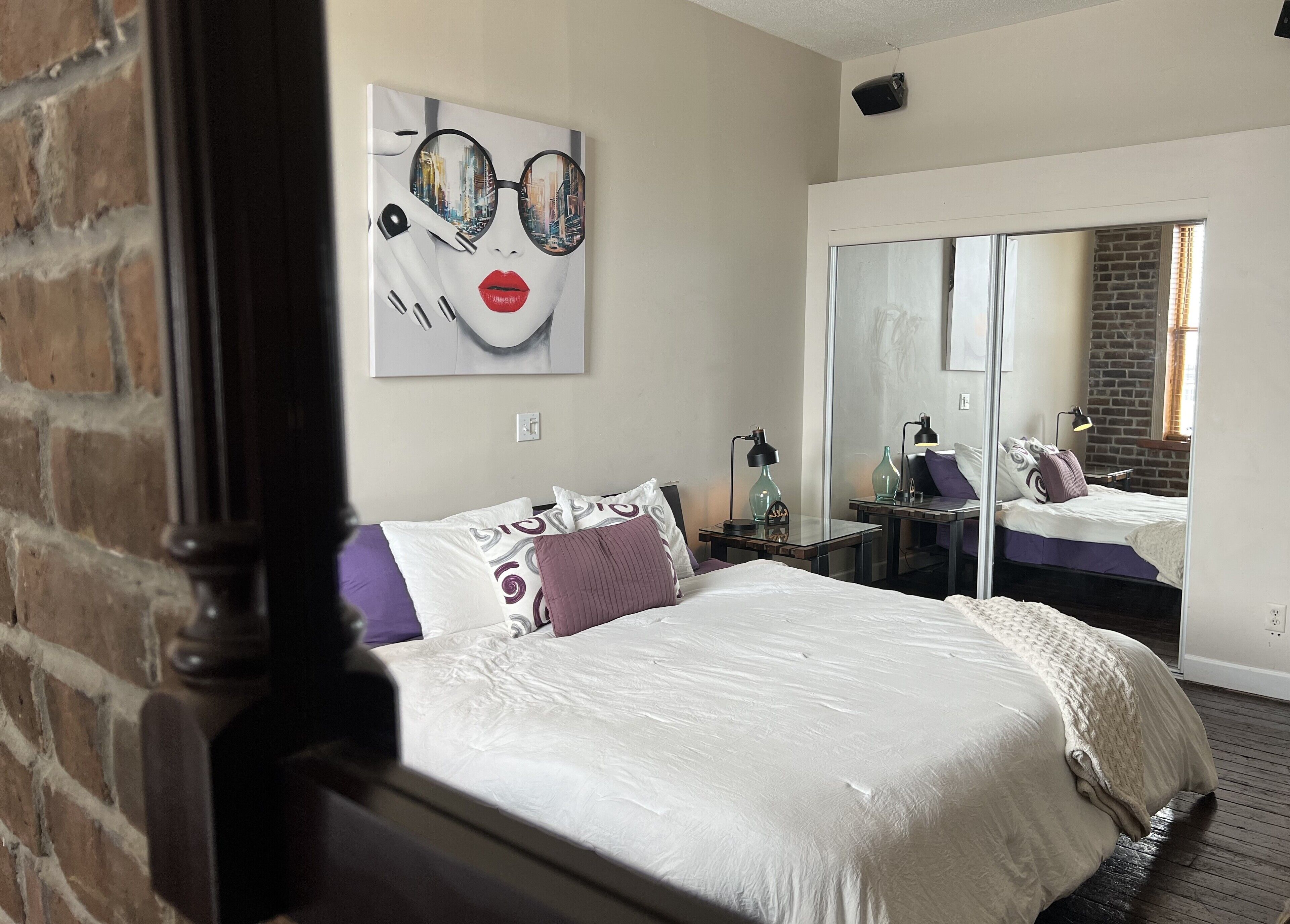 2 bedrooms, iron/ironing board, travel crib, free WiFi