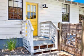 Exterior detail - 5 Bed 3 Ba Beach House w Private Pool (Tybee Island)