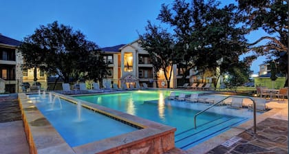 Modern Getaway Condo