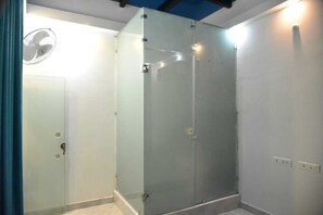 Deluxe Duplex | Bathroom - Ramchitras Home Stay (Thanjavur)