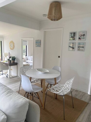 Welcome to our serenity in the Gold Coast which is "Bee Cottage".
