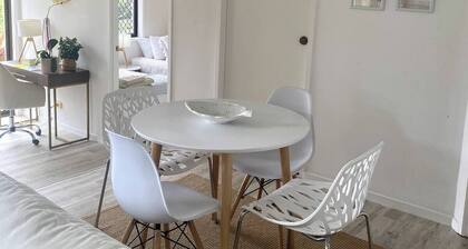 Welcome to our serenity in the Gold Coast which is "Bee Cottage".