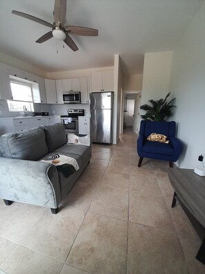 TV - Cozy 1-bedroom apartment; AC and WiFi in lovely Long Bay Hills - Near the Beach (Long Bay Hills)