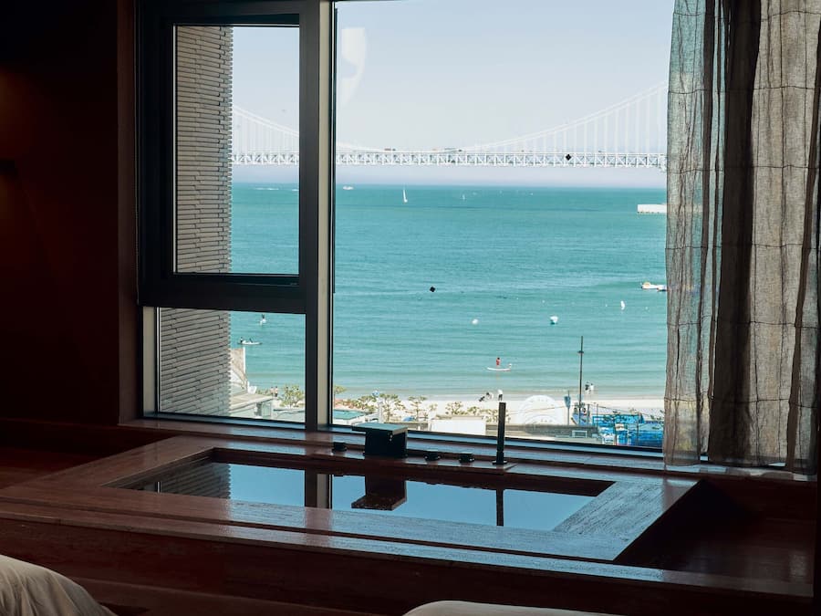 J-TYPE Ocean View | Premium bedding, free WiFi