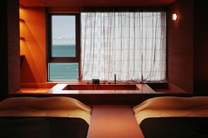 J-TYPE Ocean View | Hochwertige Bettwaren, kostenloses WLAN