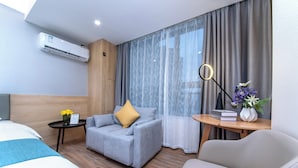 ห้องบิสซิเนสดับเบิลหรือทวิน, 1 ห้องนอน | เครื่องนอนระดับพรีเมียม, มินิบาร์ฟรี, โต๊ะทำงาน