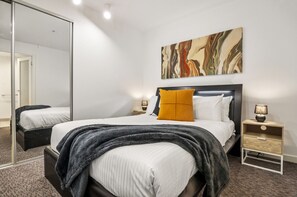 2 bedrooms, iron/ironing board, travel cot, WiFi