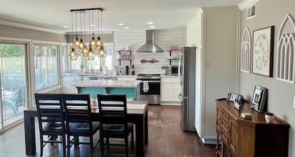 Charming 3-bedroom house in Simi Valley with AC, WiFi