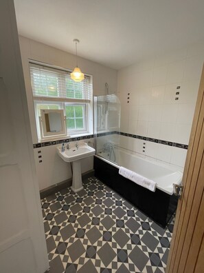 Douche, serviettes fournies