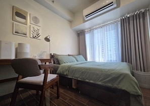 1 chambre, bureau, fer et planche à repasser, Wi-Fi