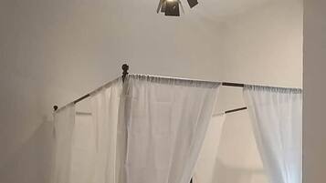 1 chambre, draps fournis