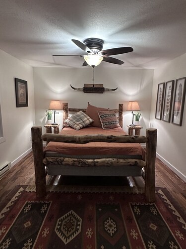 Cozy Cabin Nisswa with Outdoor Sauna and Tennis Court (Plus Extra House & Bunkhouse Avail)