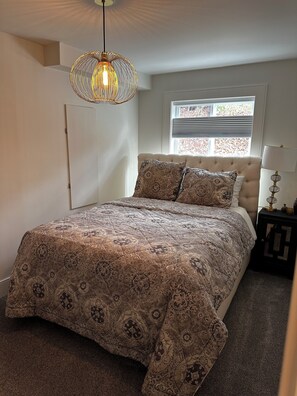 2 bedrooms, free WiFi, bed sheets - Quiet corner on Burman (Gold River)