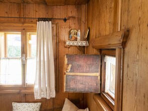 Interior - Traditional Tyrolean house, ski lift nearby (Kirchberg in Tirol)