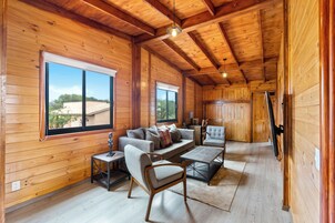 Familien-Ferienhütte, Seeblick | Wohnbereich