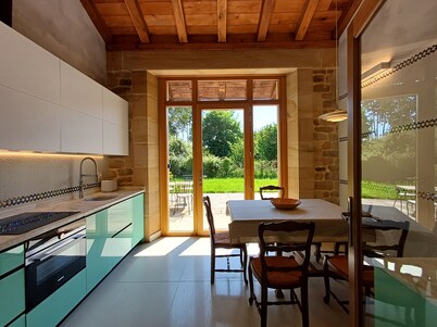 New apartment with garden in rural house next to the sea