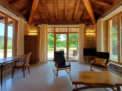 New apartment with garden in rural house next to the sea