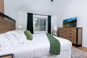 4 bedrooms, free WiFi, bed sheets