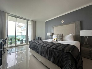 Iron/ironing board, travel cot, WiFi, bed sheets - MVR - Gorgeous Views and Refined Living Spaces (Miami)