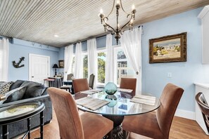 Smart TV - Beautiful Brand New Beach House-Private Pool-Sleeps 12 (Destin)