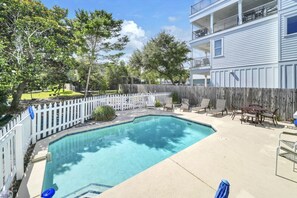 Outdoor pool - Beautiful Brand New Beach House-Private Pool-Sleeps 12 (Destin)