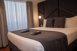 Luxury Σουίτα | Ιταλικά σεντόνια Frette, κλινοσκεπάσματα υψηλής ποιότητας 