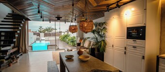 Casa OuirA. Adosado con piscina privada con vistas a Lanzarote e Isla de Lobos