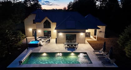 Villaveyron, gĂźte de luxe 5*, piscine chauffĂ©e, SPA, baby-foot, ping-pongâŠ