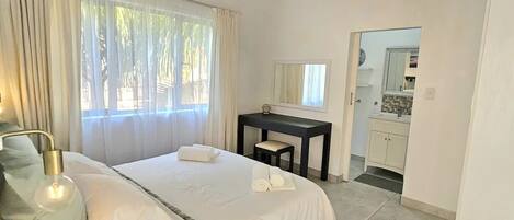 2 多间卧室、熨斗/熨衣板、WiFi、床单