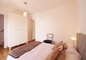 2 habitaciones, tabla de planchar con plancha y wifi gratis