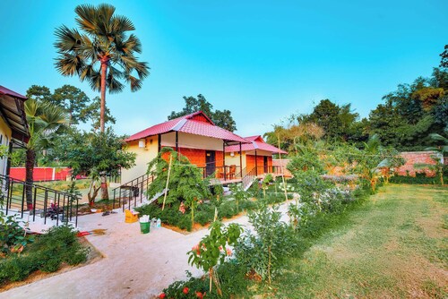 Kokomo Sunset Resort