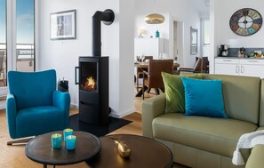 Fernseher, Kamin