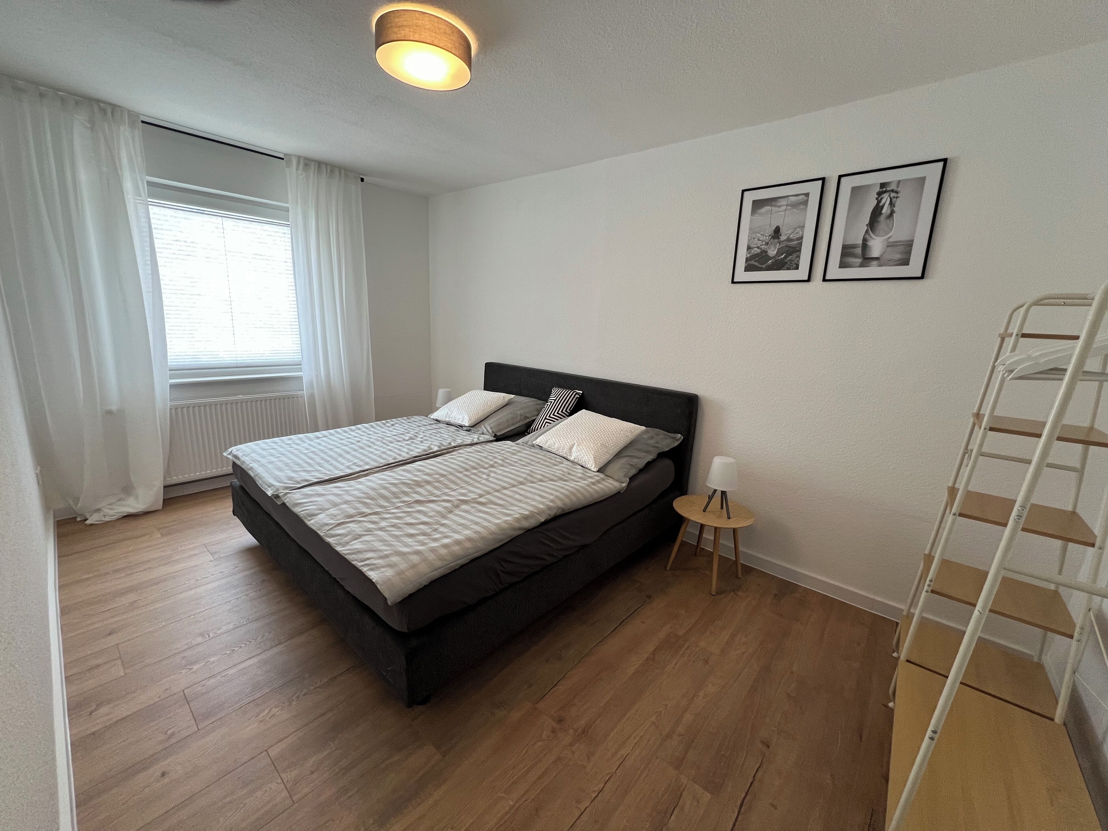 2 Schlafzimmer, Bügeleisen/Bügelbrett, WLAN, Bettwäsche