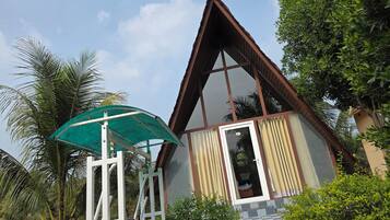 Premium Double Room | Individually decorated, individually furnished, free WiFi