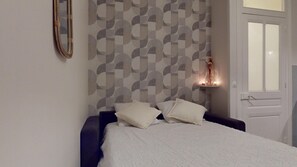 1 bedroom, WiFi, bed sheets - LE Cocon Suspendu (Villeurbanne)