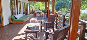 Outdoor dining - Three bedroom house, only 200 meters from the beach - Serenity Ponta do Ouro (Ponta do Ouro)