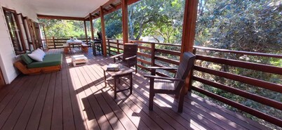 Three bedroom house, only 200 meters from the beach - Serenity Ponta do Ouro