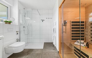 Shower, hair dryer - Cozy apartment in Olpenitz with sauna (Olpenitz)