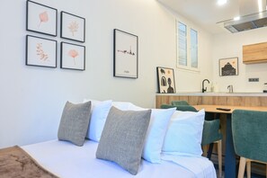 1 bedroom, iron/ironing board, free WiFi