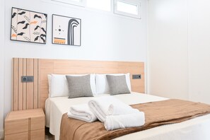 1 chambre, fer et planche à repasser, accès au Wi-Fi (inclus)