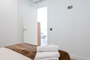 1 chambre, fer et planche à repasser, accès au Wi-Fi (inclus)