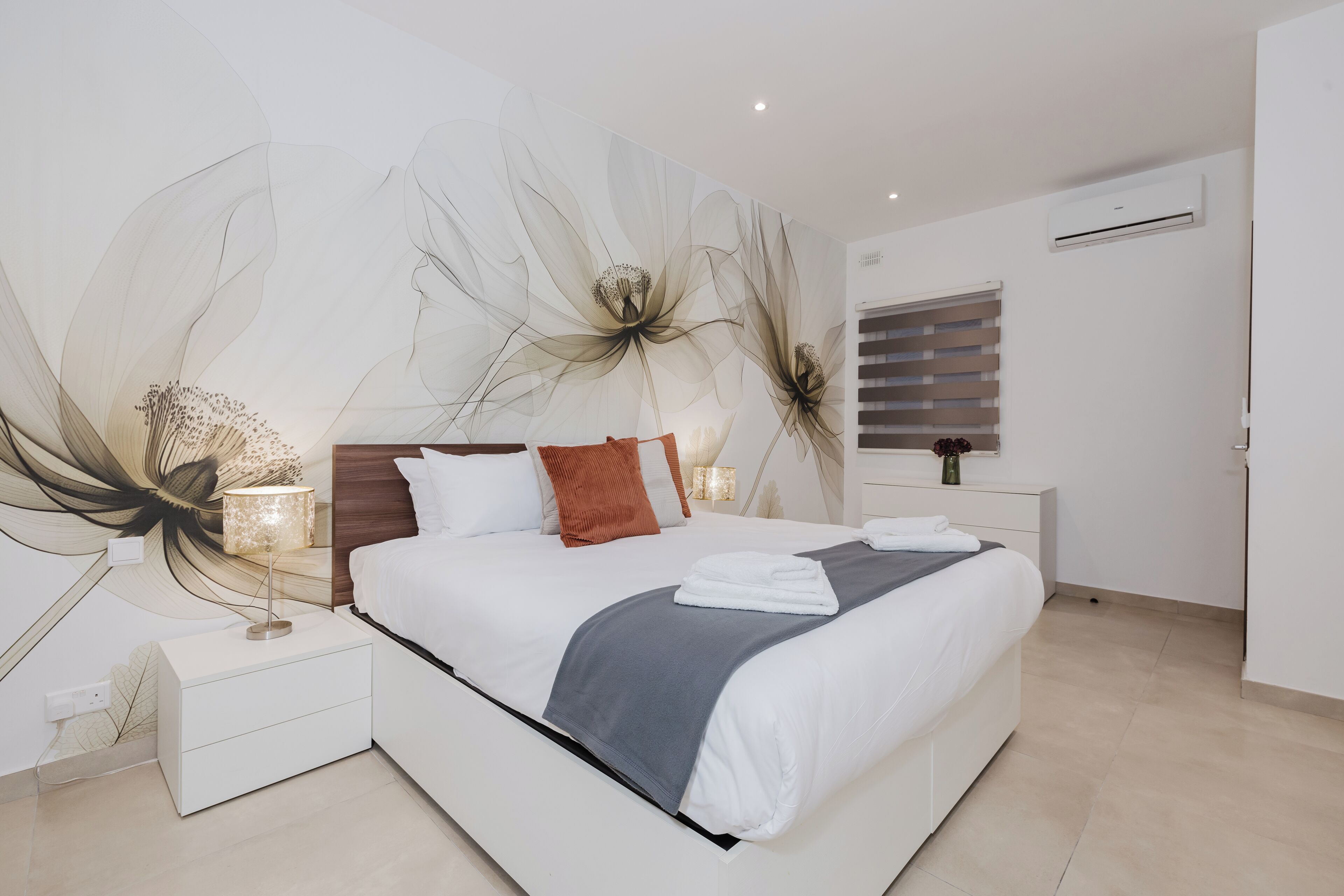 2 bedrooms, iron/ironing board, travel crib, free WiFi