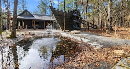 Pickleball, Pool, Splash Fountain ,Clubhouse , Walking Trails , Basketball
