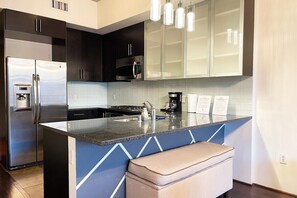 Fridge, microwave, oven, stovetop - Balcony Luxury High Rise Downtown Fremont Casinos (Las Vegas)