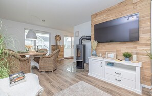 Smart-tv och eldstad