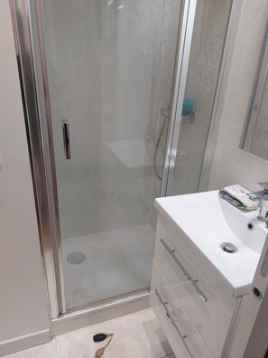 Shower, toilet paper