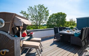 Outdoor dining - Lovely apartment in Olpenitz with sauna (Olpenitz)