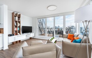 Living area - Stunning ship in Olpenitz with sauna (Olpenitz)